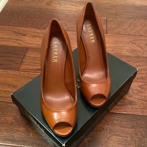Ralph Lauren heels size 8.5